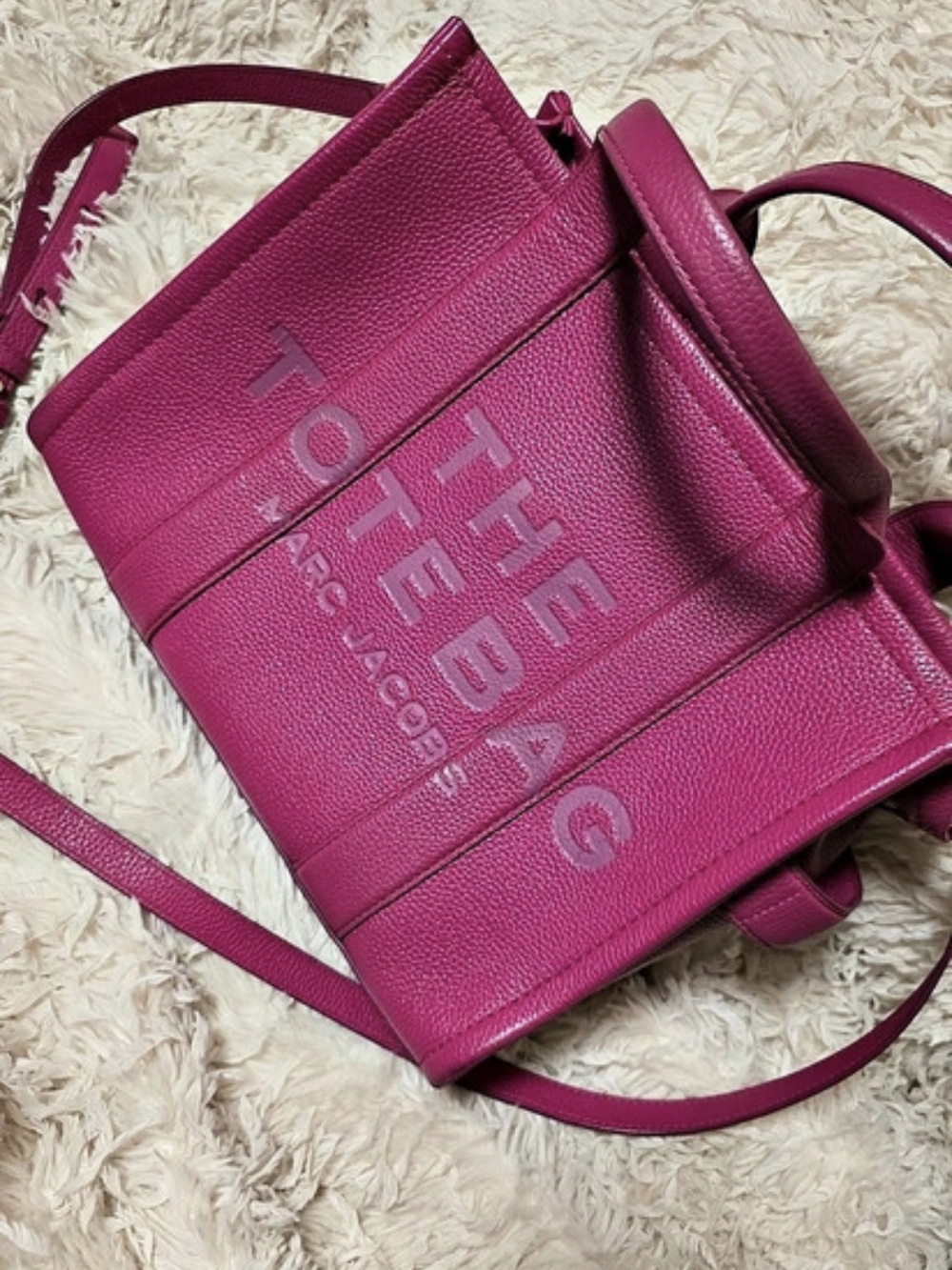 Marc Jacobs Crossbody Bag in Pink Leather